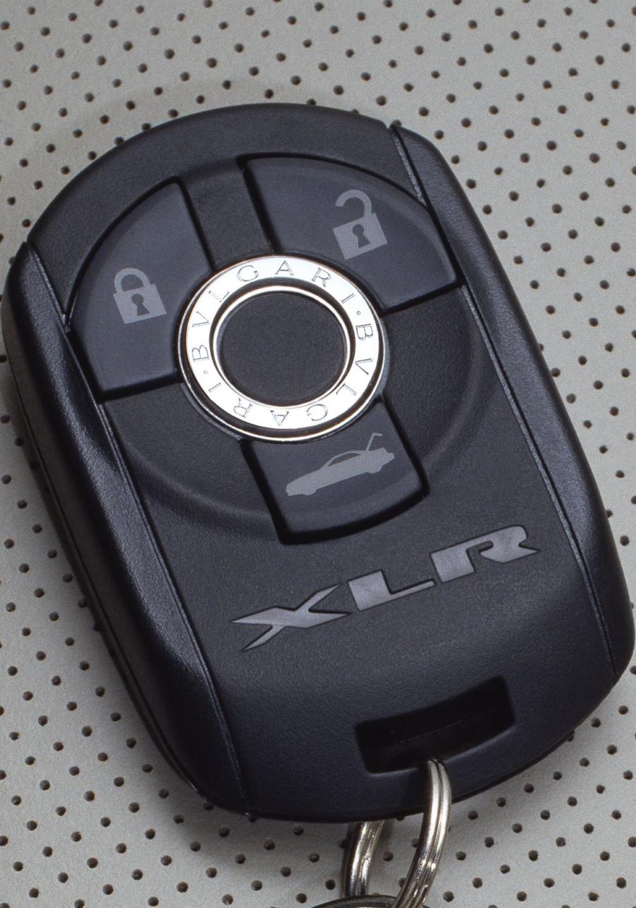  Cadillac XLR Roadster 2004 года  (фото 92 из 128)